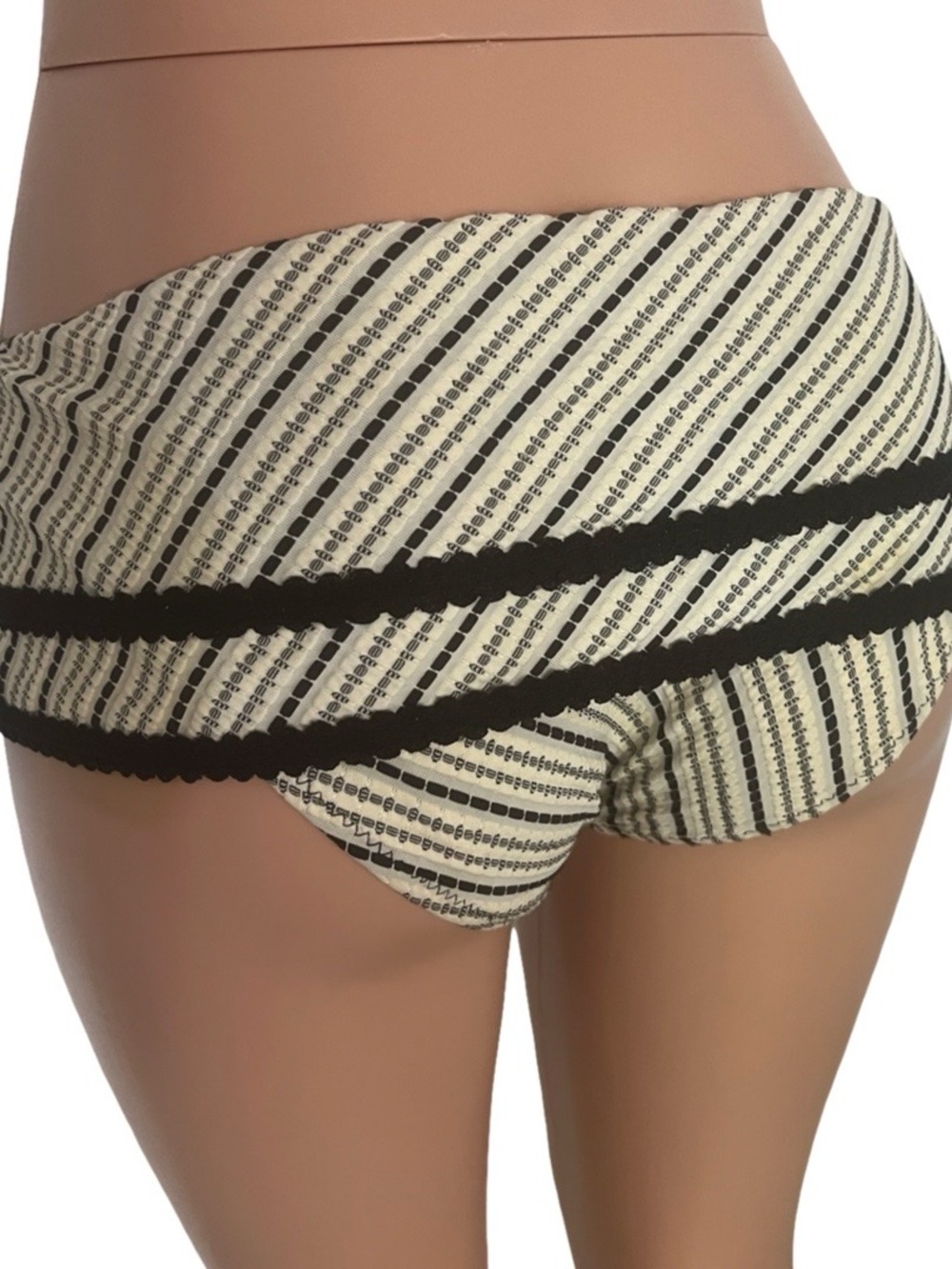 Betsey Johnson Bikini swimsuit bottom polka dot Striped Black & Cream short - Picture 7 of 8